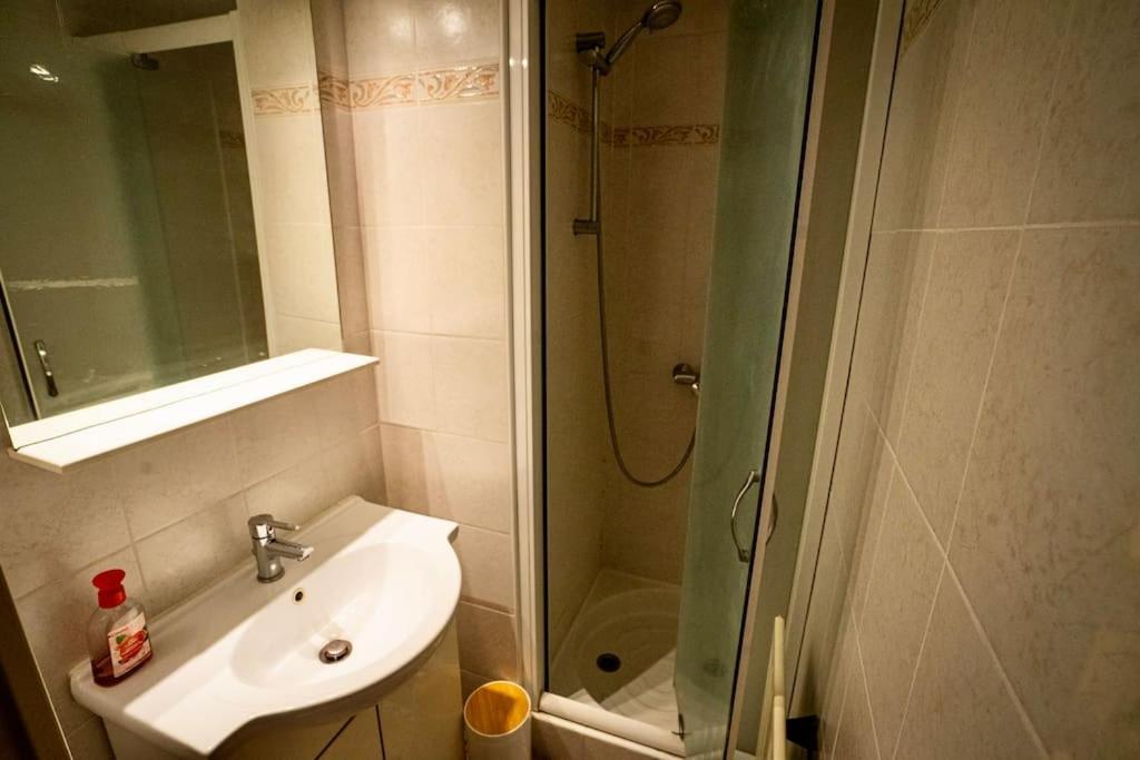 Appartement A Santa Lucia Vue Mer Saint-Raphaël Екстериор снимка